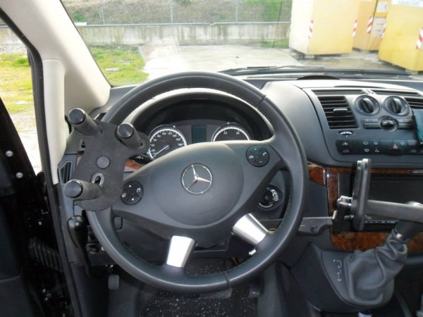 dispositivi-di-guida-tetraplegico50